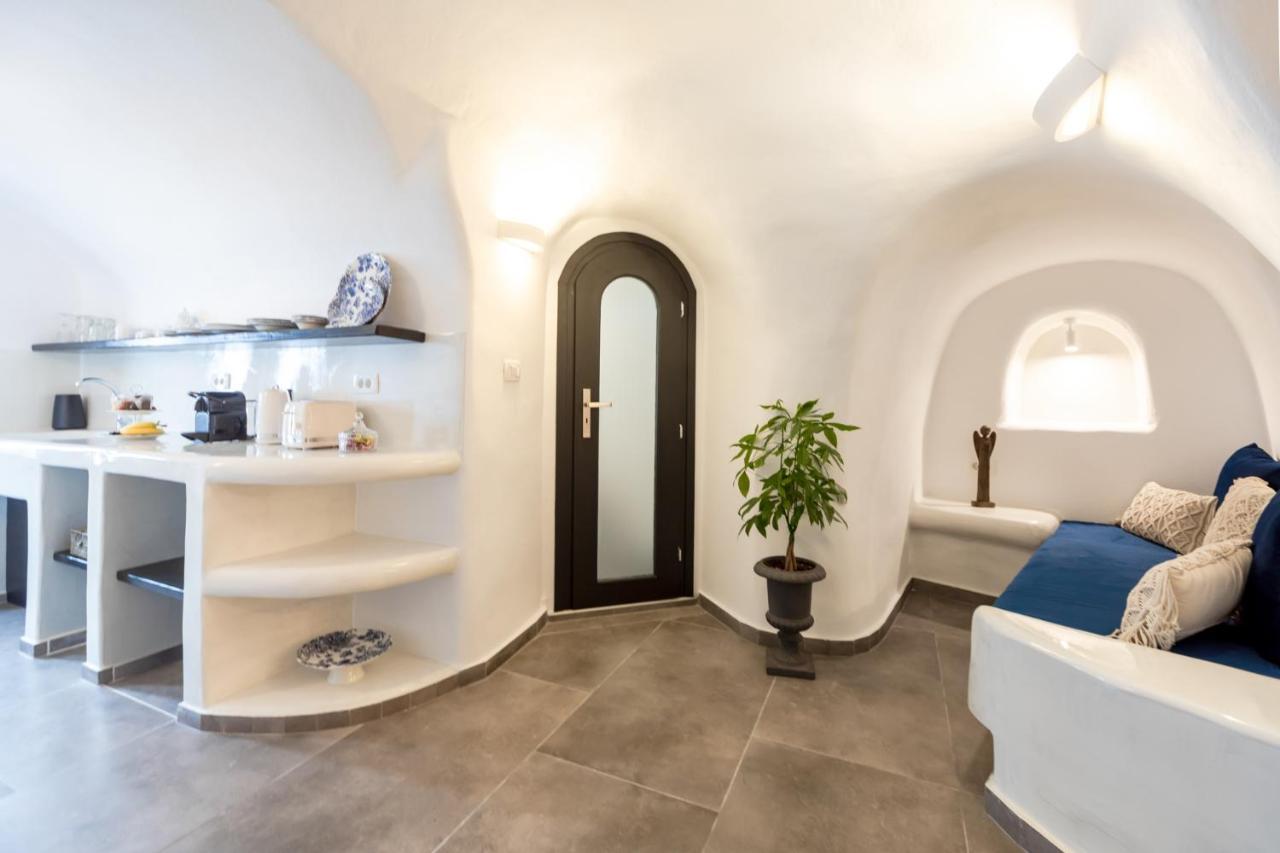 Doukas Caldera Suites Фира Екстериор снимка
